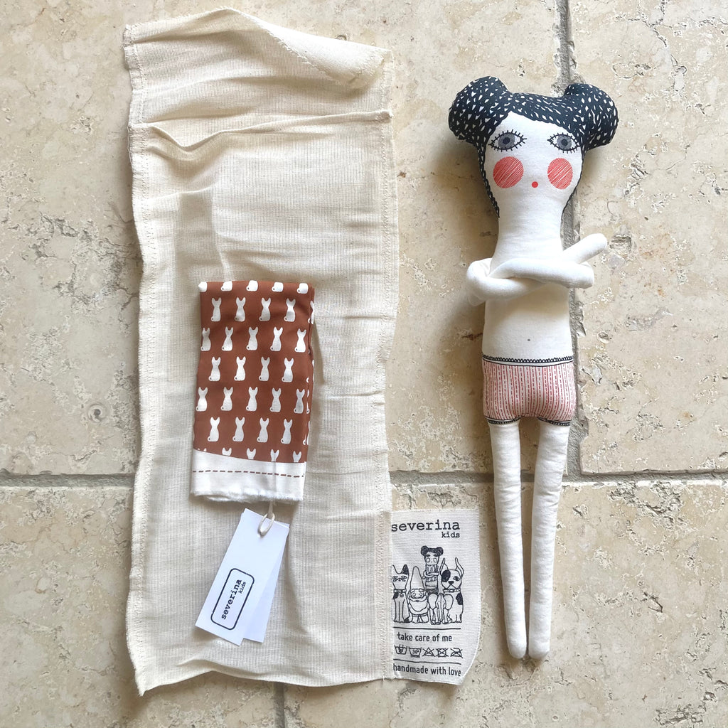 Poupée à habiller