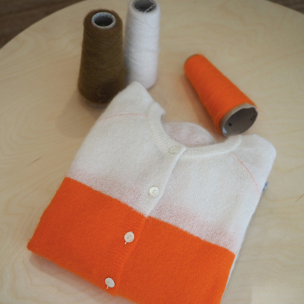 Cardi RAY ADULTE mohair/alpaga orange/écru